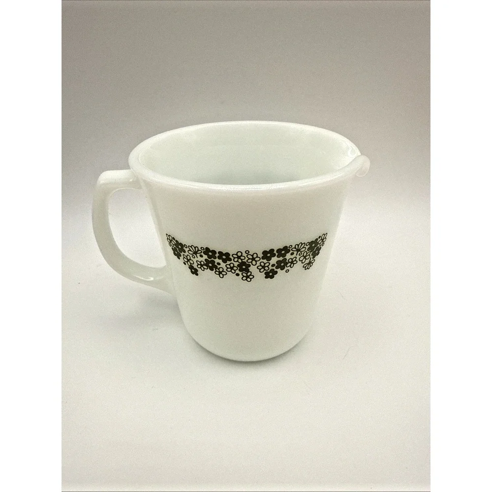 Pyrex Milk White Creamer Spring Blossom Green Crazy Daisy Design Vintage MCM